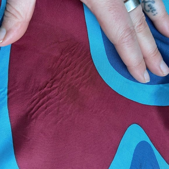 Vintage Rhodia Square Scarf Blue Red Wave Swirl Made in Italy - Picture 7 of 7